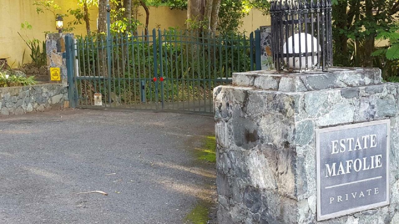 The Cottage At Villa Indigo Charlotte Amalie Exterior foto
